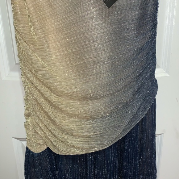 NEW ELEGANT DRESS - Picture 4 of 5